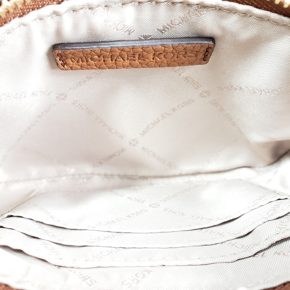 ⚠️LAST1⚠️ Michael Kors Fulton MD Wristlet Brown - Picture 2 of 4